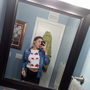 Meet your Posher, Monica lee